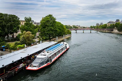 Vedettes du Pont Neuf cruise, Paris
